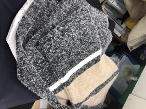 Mua áo trẻ em sao lại giao cho áo thanh niên không liên quan gì luôn, shop phản hổi lại tôi ngay, không hiểu sao shpp có thể làm ăn thiếu chuyên nghiệp như vậy.