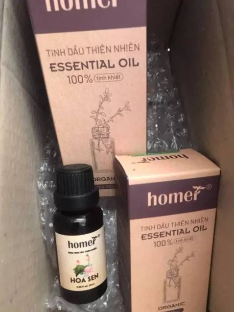 Orders Complete. thank you for the free item!😍
The oil is thick and seems pure. The smell is relaxing and calming. Good for rooms and scent diffusers.