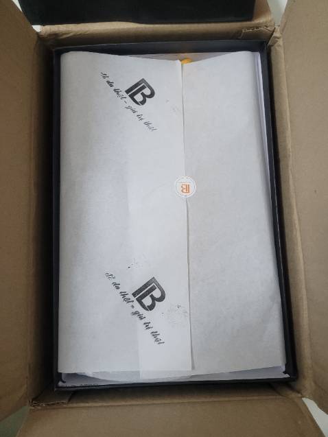 Kiểu dáng rất đẹp
Shop đóng gói rất đầy đủ và cẩn thận
Nhân viên giao hàng tận tình chu đáo
Cảm ơn Shop và đơn vị giao hàng rất nhiều