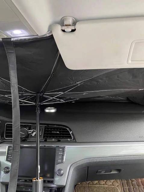 Ô dùng rất thích, lớp vải tráng bạc đặc như mô tả, không bị lỗ chỗ như cái ông bạn tôi mua.Che nắng tốt. Dùng mà bền nữa thì 10 điểm