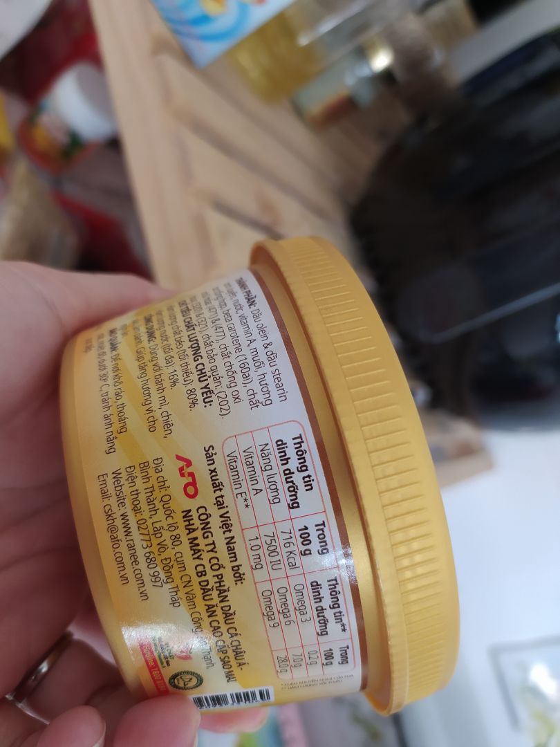 Cho 5* vì mua đc giá rẽ ngày 11.1 
- Hộp được bao lốc 5 hộp bơ . còn nguyên tag mác bao bì.
- Tiki ship hàng còn nguyên hộp. time nhanh.
- Bơ có mùi nhơm nhẹ ( thơm ngọt như kẹo- không phải như mùi bơ Tường An)
- Bơ không có vị - lạt - mềm . có màu mỡ gà nhạt. 
- Nấu mì ý mình vẫn thích bỏ bơ Tường An hơn vì nó béo và có mùi nhẹ hơn.
- Bơ thích hợp cho những người làm bánh hơn.  HSD: 6/2022