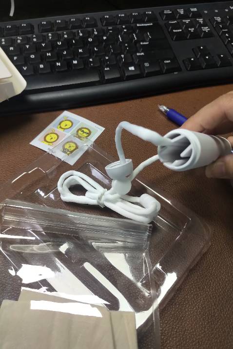 Không bị vào nước, dễ dùng