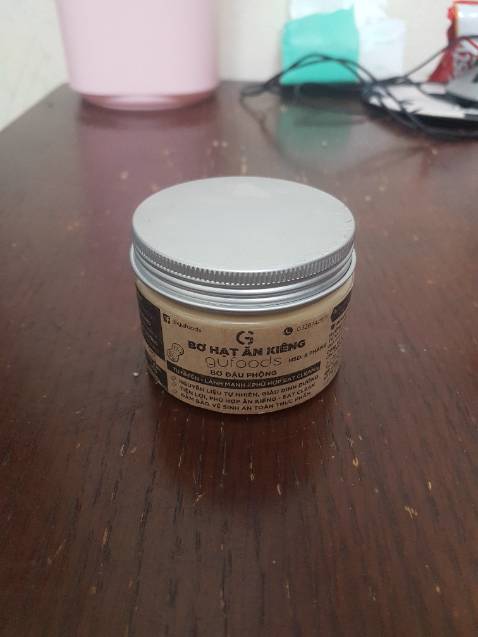 Vị đậu phộng ăn riêng hơi đắng nhằn nhặn, ăn chung với bánh gạo thì  ổn, đóng gói ok, chất lượng ok với giá tiền đó. Hơi lỏng so với mình tưởng, nhưng khi để tủ lạnh thì chắc sẽ đặc hơn. Vị đậu phộng ăn riêng hơi đắng nhằn nhặn, ăn chung với bánh gạo thì  ổn, đóng gói ok, chất lượng ok với giá tiền đó. Hơi lỏng so với mình tưởng, nhưng khi để tủ lạnh thì chắc sẽ đặc hơn.