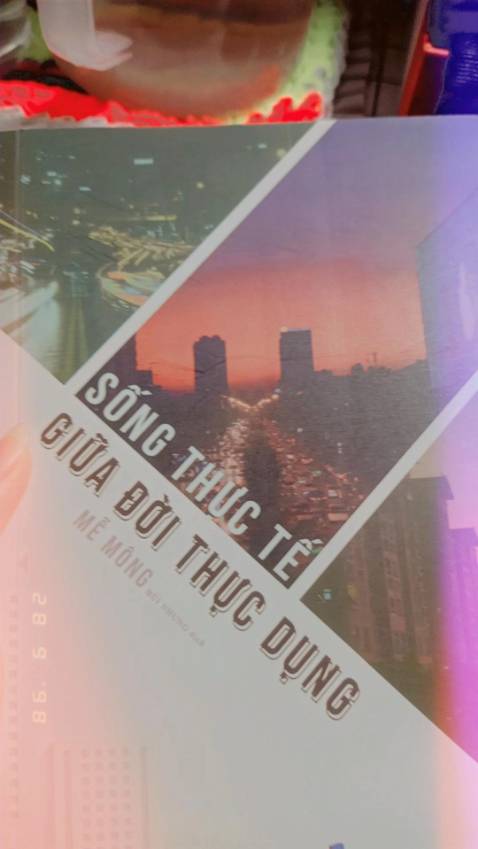 Sách hay cực nha mn phải nói đây là quyển sách ưng nhất mik từng mua ấy. Phù hợp vs Gen Z đg mất định hướng ấy. Sách hay đóng gói thì tạm mà k móp méo nên ok. Nên mua nha 🤟🌷