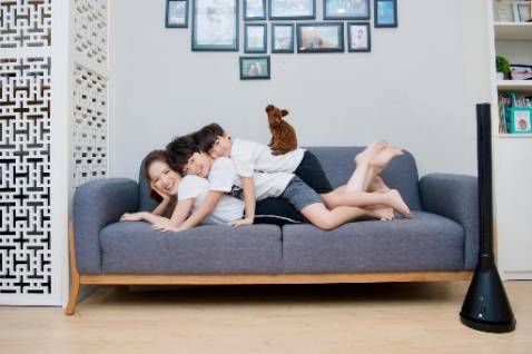 Đan Lê đã đưa tôi đến với sản phẩm này, gia đình mới sinh cháu nhỏ, sản phẩm thực sự tuyệt vời, mát mẻ nhẹ nhàng ko hanh khô, tốt cho trẻ nhỏ, là 1 bác sỹ tôi đánh giá cao về sản phẩm thiết thực như này, khi kiểm tra sản phẩm từ chất liệu nhựa cho tới dây cắm đều quy chuẩn châu Âu. Hi vọng mùa đông sản phẩm cũng phát huy tác dụng hữu hiệu. Đan Lê đã đưa tôi đến với sản phẩm này, gia đình mới sinh cháu nhỏ, sản phẩm thực sự tuyệt vời, mát mẻ nhẹ nhàng ko hanh khô, tốt cho trẻ nhỏ, là 1 bác sỹ tôi đánh giá cao về sản phẩm thiết thực như này, khi kiểm tra sản phẩm từ chất liệu nhựa cho tới dây cắm đều quy chuẩn châu Âu. Hi vọng mùa đông sản phẩm cũng phát huy tác dụng hữu hiệu.