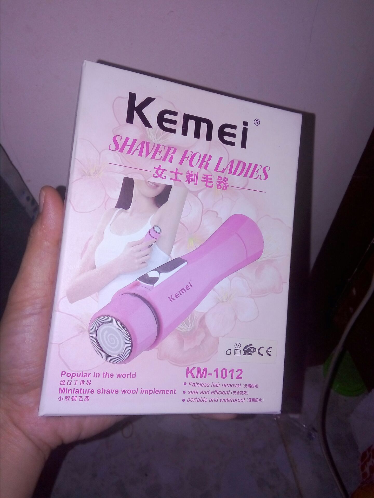 giao hàng nhanh, đóng gói kỹ, nhân viên TV nhiệt tình,sp như hình nhưng máy yếu tháo lưỡi dao ra thì máy quay còn lắp vô thì ko chạy giao hàng nhanh, đóng gói kỹ, nhân viên TV nhiệt tình,sp như hình nhưng máy yếu tháo lưỡi dao ra thì máy quay còn lắp vô thì ko chạy