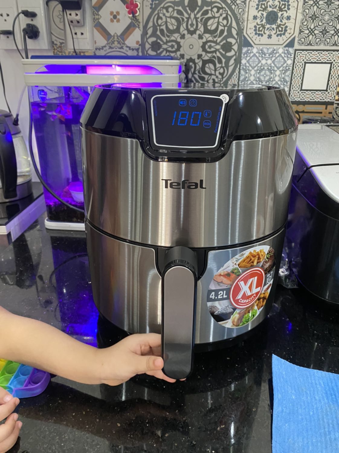 Chưa dùng thử vì đặt hàng trúng dịch,20 ngày mới nhận hàng được,nhận hàng nguyên hộp đẹp,máy nhìn đẹp chắc chắn 😊