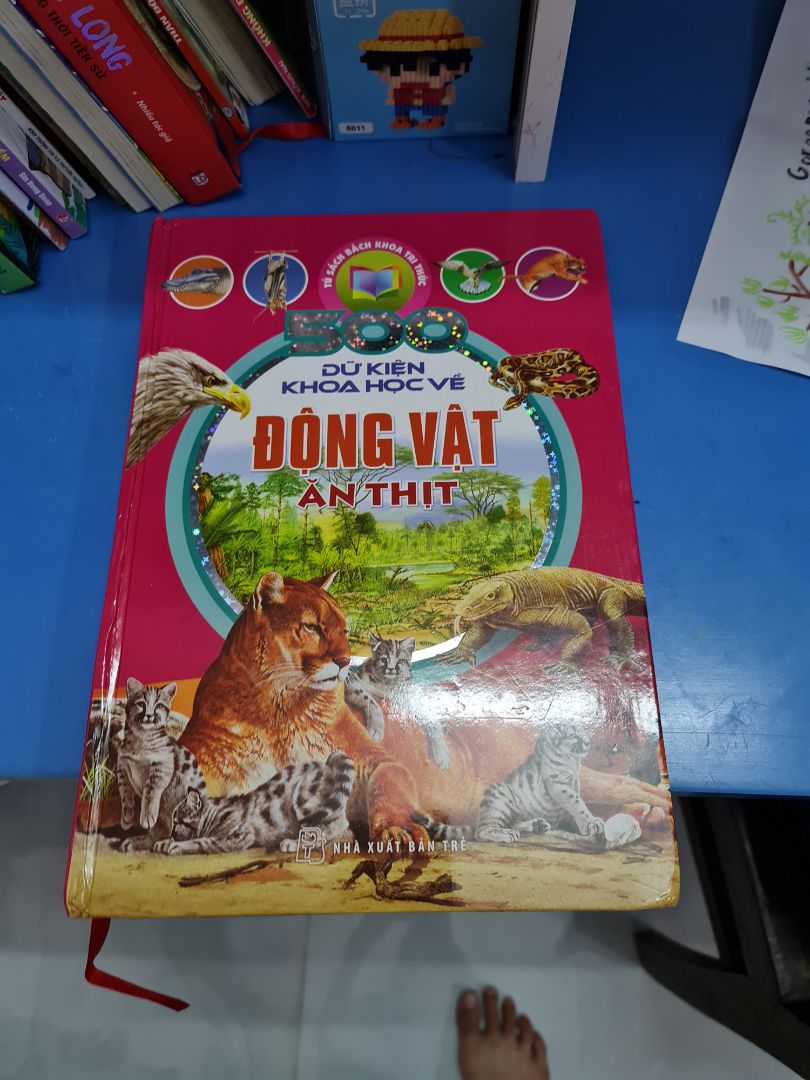 Sách có hình ảnh sống động,  mà đẹp.