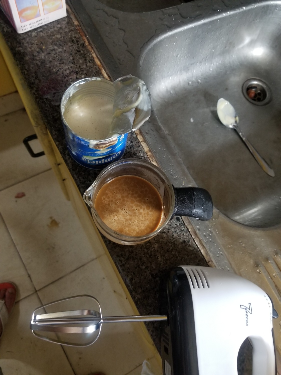 Đây là lần đầu tiên mình mua Tiki
Thấy sản phẩm này khá rẻ so với các sản phẩm còn lại
Lại còn để chính hãng và hàng nhập khẩu nên mình cũng yên tâm phần nào
Tiki giao hàng cực kỳ nhanh nhưng phí đến 39k hehe
Mua về mình đánh sữa ngay và thấy đánh êm có 7 tốc độ cũng tiện
nói chung rất hài lòng và sẽ quay lại nhiều lần sau