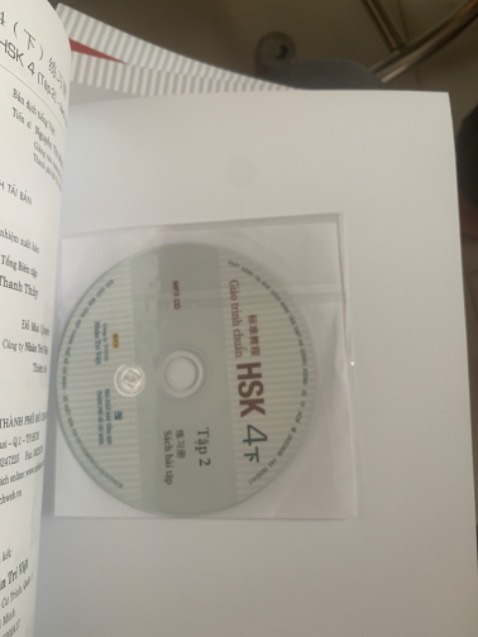 Thiếu mất đĩa , cần shop liên hệ lại và bổ sung cho mình ạ. Chỉ có 1 cuốn có 3 cuốn còn lại bị thiếu ***