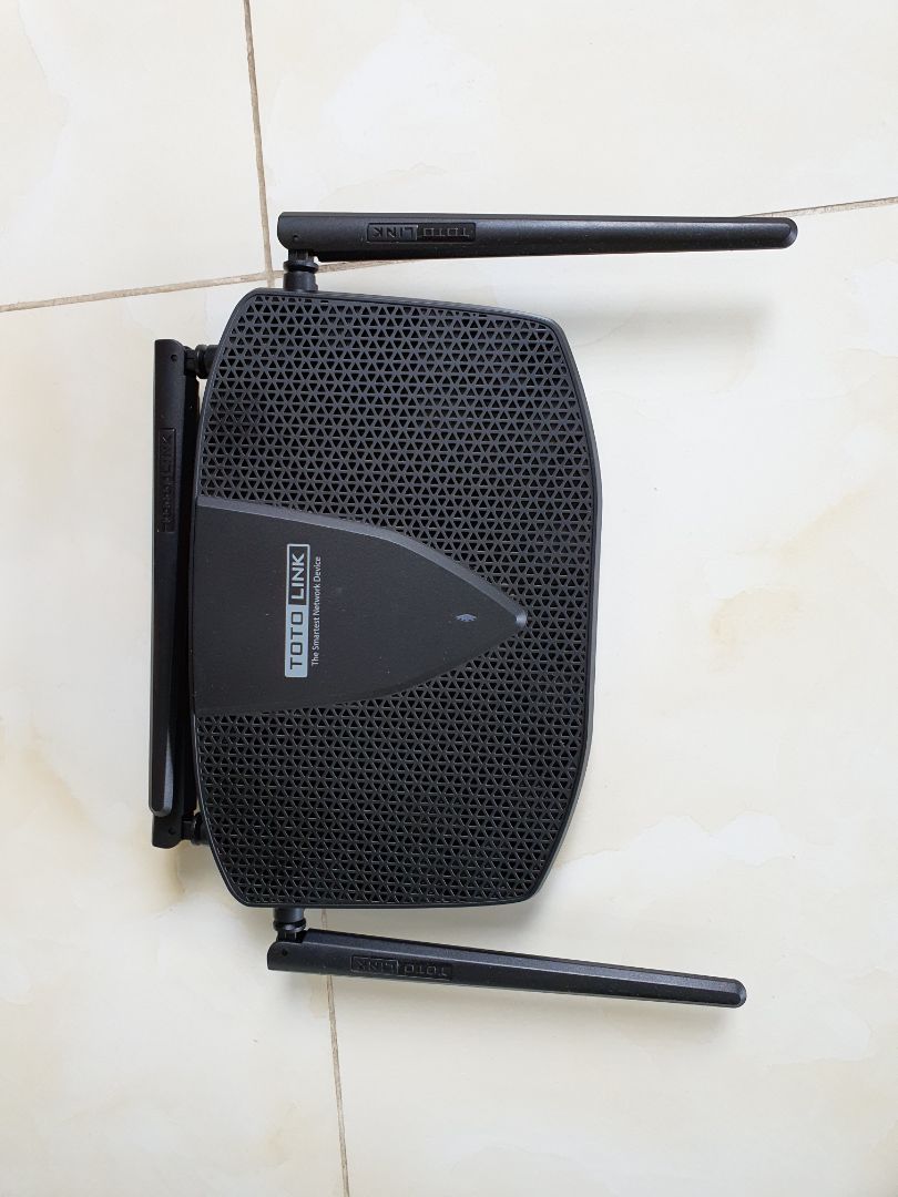 Tốc độ mạng wifi rất tốt. Nhược điểm là không hẹn giờ bật, tắt độc lập được wifi 5G và 2.4G