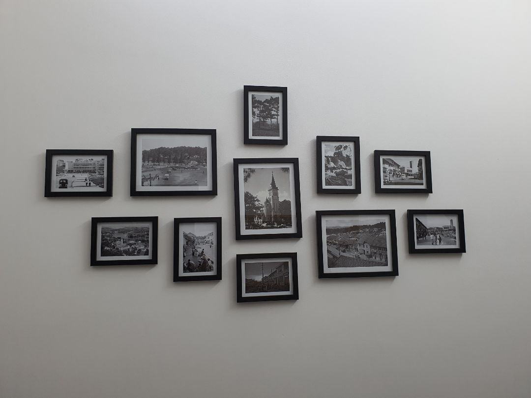 Khung đẹp, đóng gói chắc chắn, giao hàng nhanh