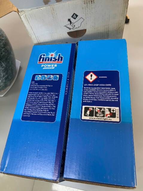 3 sản phẩm nhưng gửi 1 sản phẩm. gửi chat cho nhà bạn nhưng không thấy phản hồi