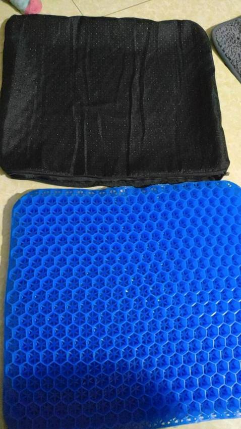 Ok đã nhận được hàng. Khác mềm mại ngồi êm. Ko biết có ngồi lâu có xẹp đi ko. Độ bền thì phải có thời gian mới biết được thanks you shop.! hàng ok - giá cả hợp lý - ngồi thoải mái và đỡ bị ê mông nhiều lắm . nên mua