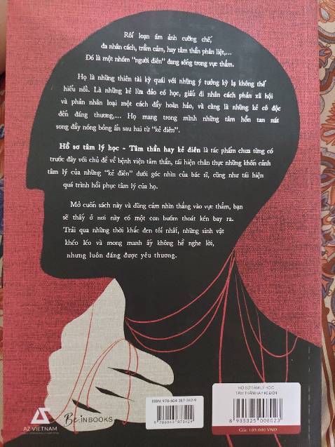Nghe sơ qua review về sách mình cảm thấy là muốn  mua liền, nội dung của cuốn sách nói về 13 câu chuyện khác nhau của 13 bệnh nhân tâm thần và những hội chứng khác nhau khá là hay và hấp dẫn nhưng mà tinh thần vững thì hãy mua đọc vì mình thích những câu chuyện về bệnh tâm lý nên mình mua đọc Nghe sơ qua review về sách mình cảm thấy là muốn  mua liền, nội dung của cuốn sách nói về 13 câu chuyện khác nhau của 13 bệnh nhân tâm thần và những hội chứng khác nhau khá là hay và hấp dẫn nhưng mà tinh thần vững thì hãy mua đọc vì mình thích những câu chuyện về bệnh tâm lý nên mình mua đọc