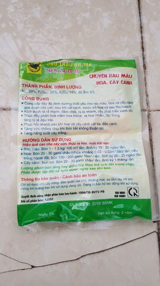 sp giao nhanh, đã dùng hết cho vườn cây nhà mình. Lưu ý khi dùng nên theo HDSD của hãng hoặc bi quá chat shop tư vấn chứ dùng đại liều lượng không đúng dễ hại cây lắm nha mn.