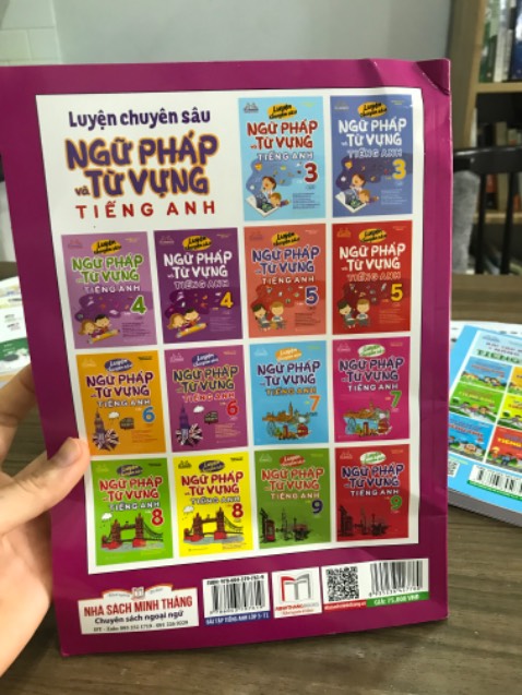 sách bị cong gẫy nhiều, lần đầu mua sách tiki bị vậy, dù đã mua cả trăm quyển. Hy vọng lần sau bọc cẩn thận hơn.