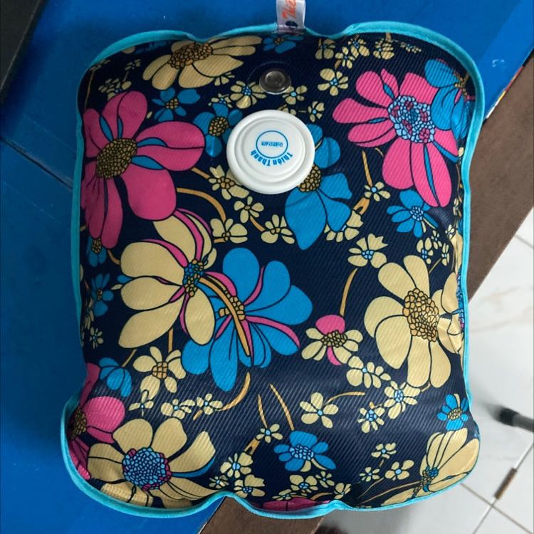 Làm nóng rất nhanh, giữ ấm cũng khá lâu, chưa thử chế độ lạnh nên chưa biết