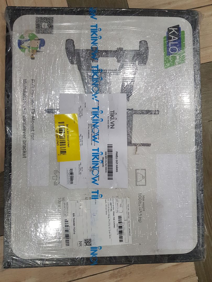 Tiki giao hàng nhanh hơn mong đợi. Tuy nhiên, nhà bán hàng giao không đúng sản phẩm. Tôi đặt khung treo North Bayou P6 2021, người bán giao KALOC X8, lại còn dán che model. Ngại đổi trả nên lắp luôn, cũng may vẫn ổn.