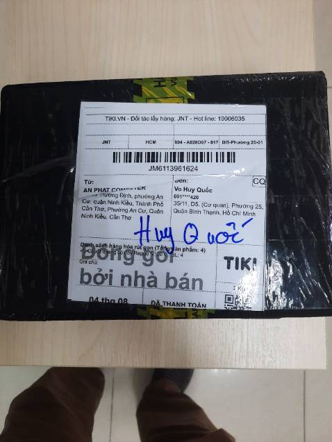 Mua Rapoo, shop ko có hàng nên giao A4 Tech. Nhưng mua 5 con thì giao có 1 con. Shop ko chủ động liên hệ mình để thông báo thay đổi SP. Mình phải gửi đổi trả rất mất thời gian. Cuối cùng cũng nhận được 5 con chuột A4 tech.