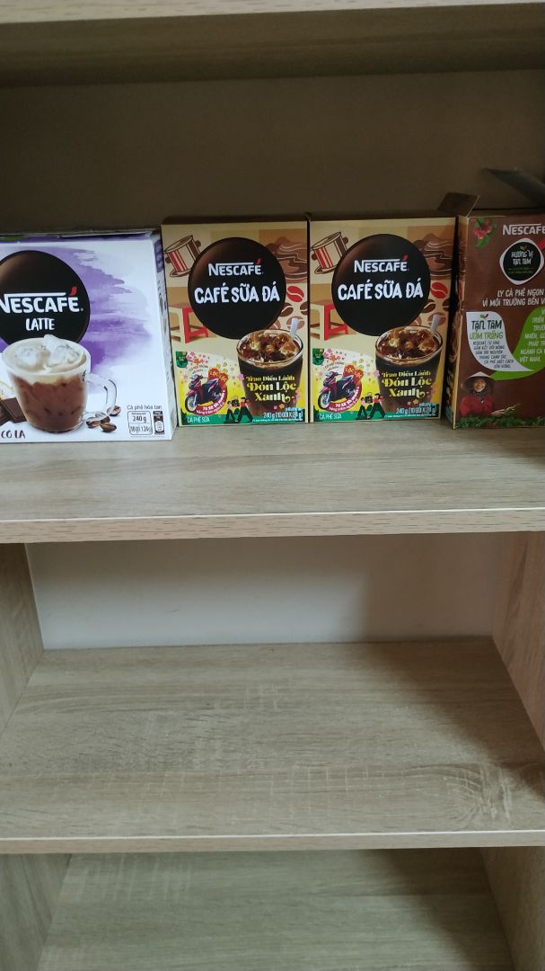 Sản phẩm không giống kích thước như mô tả: chiều rộng kệ chỉ 24cm chứ không phải 30cm như mô tả. Khoảng cách giữa các tấm thang hơi thấp, không đủ cho việc để các tập hồ sơ A4 theo chiều dọc (xếp đứng). Đây là lần thứ 3 mua sản phẩm của IGEA / IGA thì có không hài lòng một chút. Hàng giao thiếu 2 ốc cam để ráp ngăn kéo dưới cùng. Gọi số *** thì hỗ trợ khá là tệ.