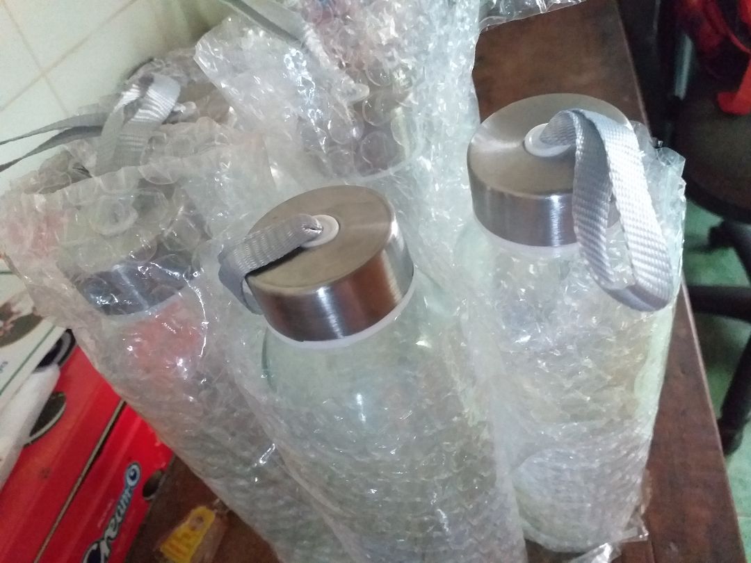 hàng giao nhanh, đóng gói đẹp. chai siêu xinh luôn ạ ? sẽ ủng hộ shop dài dài luôn