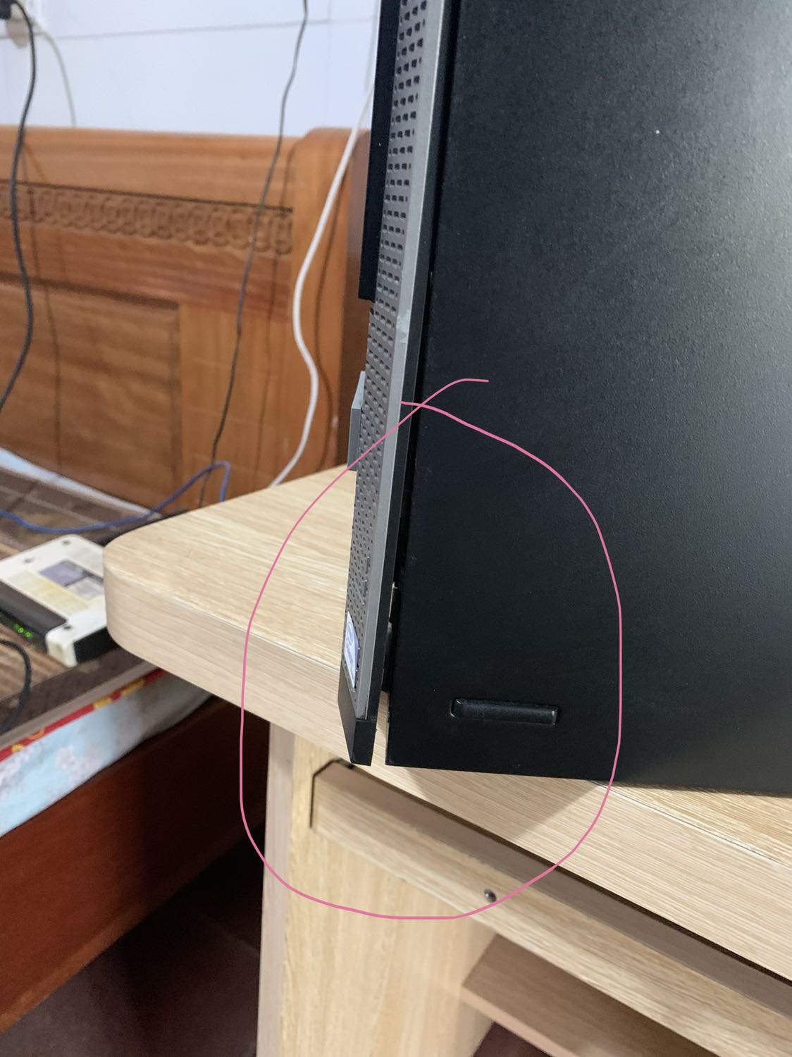 Hàng nhận vỡ hư hỏng, yêu cầu Tiki bồi thường chứ hàng mới mất tiền thế này thì không thể chấp nhận được