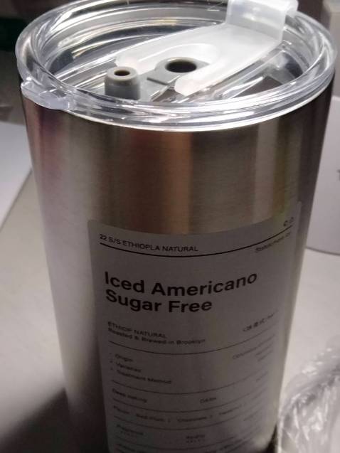 Đóng gói chắc chắn, cầm chắc tay, với cả mình *** thì giữ nhiệt lâu í. Nắp đậy kín, không bị trào nước ra.