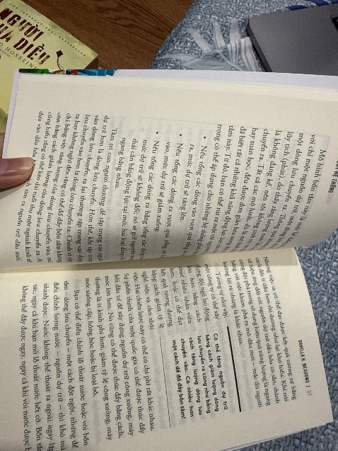 Giấy in chất lượng, bì cứng cáp, đóng gói cẩn thận