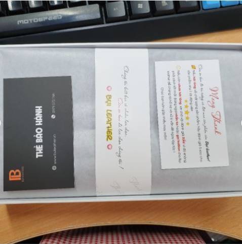 Shop gói hàng cẩn thận, có kèm thẻ bảo hành 12t. Giao hàng siêu nhanh. CSKH tốt. ví nhìn rất đẹp, mình Rất ưng ý ❤️