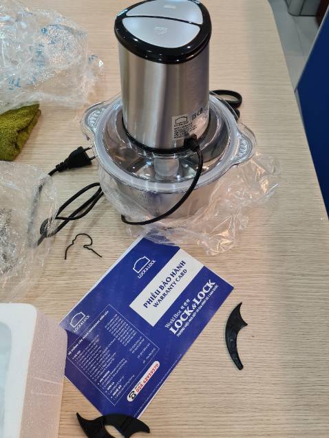 Cối xay có chất lượng gia công tốt, đóng gói cẩn thận khi vận chuyển.

Khi sử dụng cần chia xay ra nhiều đợt, cách mỗi đợt phải để máy nguội khá lâu. Nếu xay liên tục sẽ bị quá nhiệt, cháy, bốc khói cuộn dây bên trong.

Khi xay cần chạy nấc tốc độ thấp trước, sau đó mới chuyển tốc độ cao.