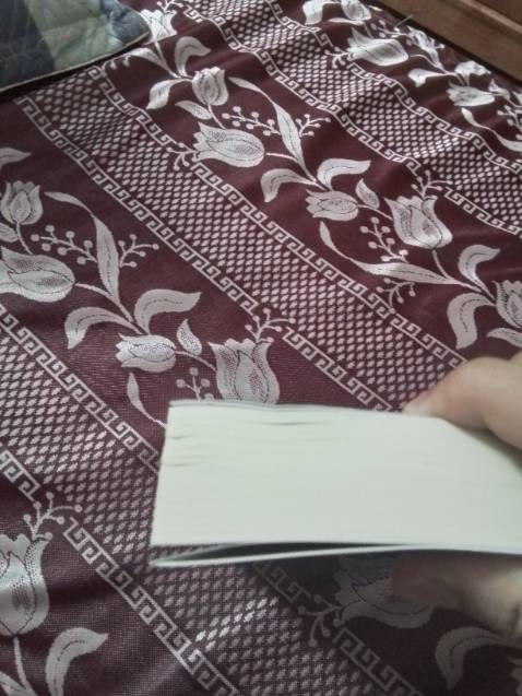 Sách bị quăn móp quá nhiều thật sự rất xót tiền