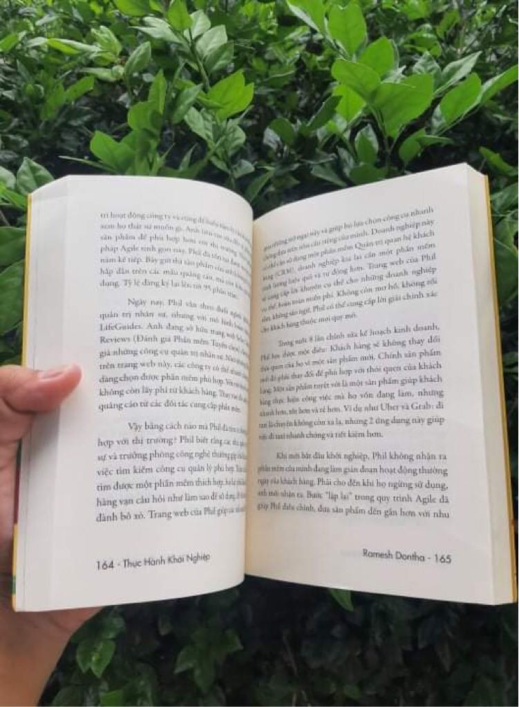 Nội dung sách chứa đựng nhiều bài học và tư duy hữu ích rất đáng tham khảo, đặc biệt là phần hướng dẫn đăng ký kinh doanh tại Việt Nam. Sách đi theo lộ trình từng bước nên dễ nắm bắt hơn! Tiki giao hàng nhanh.