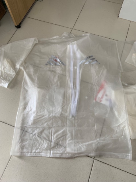 Giao sản phẩm không giống với ảnh. Yêu cầu đổi lại sản phẩm như mô tả