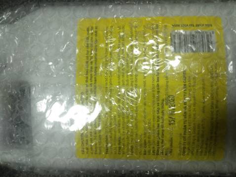 mẹ mình bảo ưng lắm vì thơm nhẹ nhàng mỗi tội shop bọc hàng kỹ quá ngồi bóc mệt nghỉ