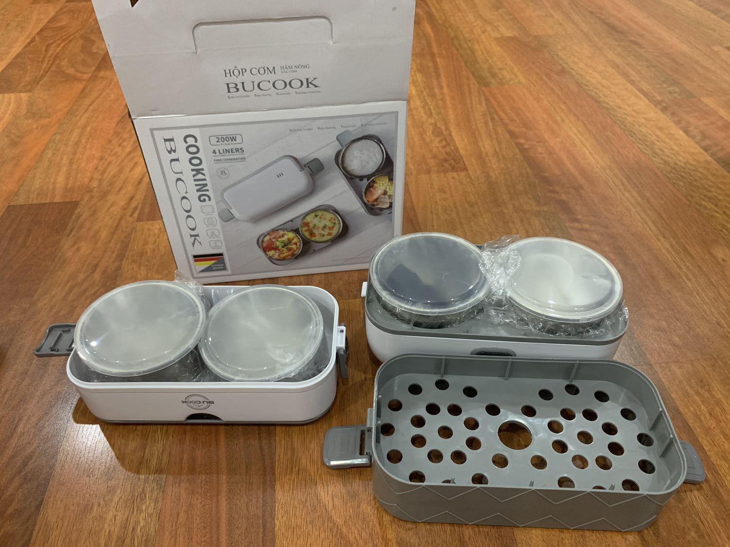 Hộp cơm rất chắc chắn chuẩn hãng BUCOOK cám ơn shop.