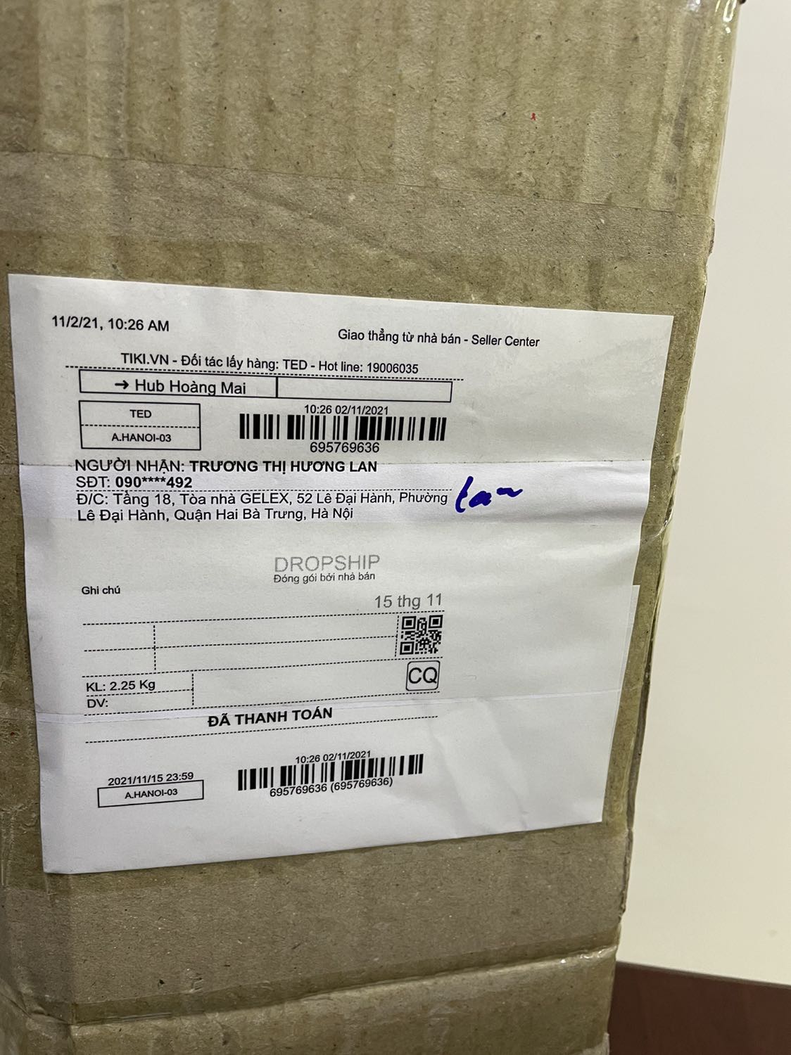 Tôi đã nhận hàng, bao bì đóng gói cẩn thận nhưng không dán cảnh báo hàng dễ vỡ nên ruột phích đã bị vỡ khi mở bao bì. Đề nghị Tiki  cho đổi hàng