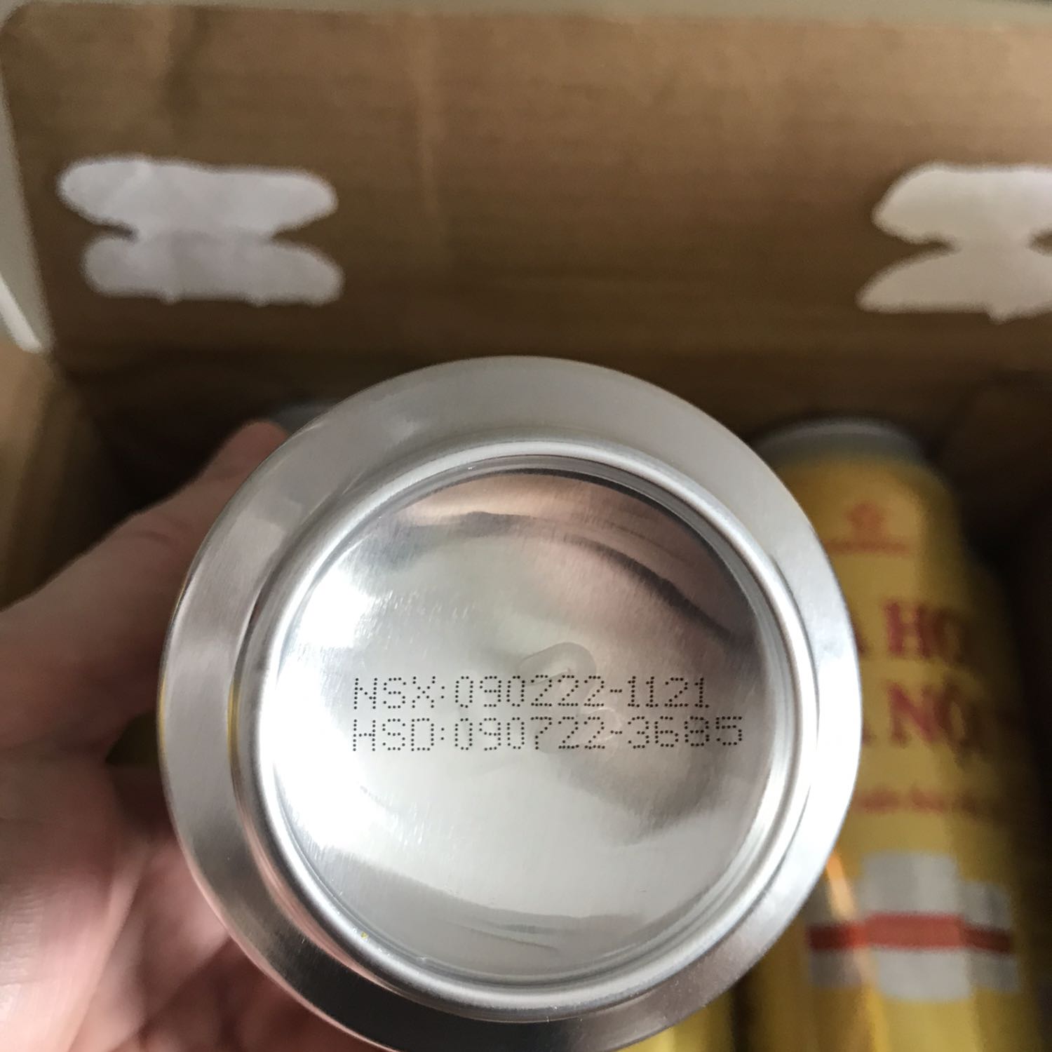 Tiki giao bia đúng hẹn! Sản phẩm bia hơi đúng chất Hà Nội uống rất ngon!