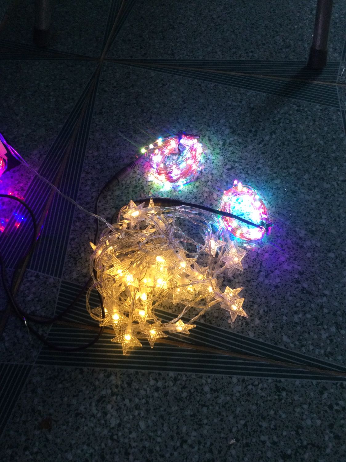 HÀNG ĐẸP, CHẤT LƯỢNG, SỬ DỤNG RẤT TÔT, ĐÈN CHIẾU ĐẸP