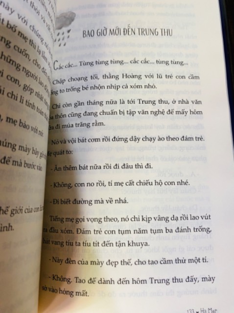 Truyện ngắn tản văn, 3-4 trang, dễ đọc