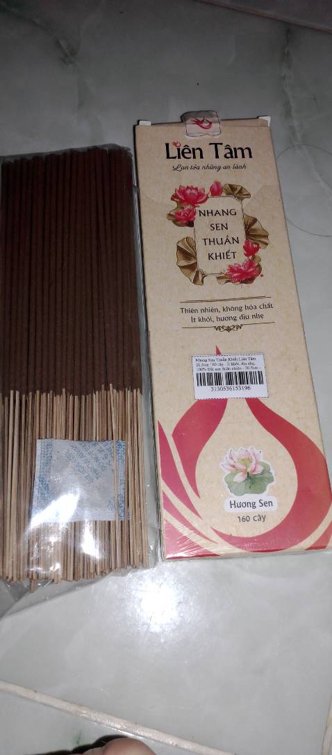 Cây ngắn nhỏ nhắn, không có tàn bay lung tung, ít khói, hương thoảng