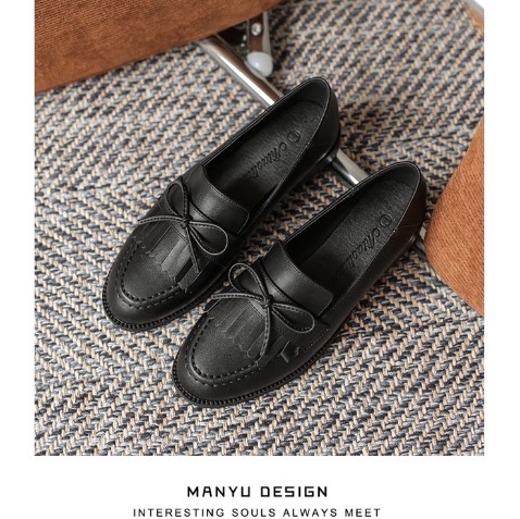 Bộ TT&TT trân trọng đề nghị người dân cảnh giác với thông tin giả mạo, lừa đảo trên Internet. Trước khi sử dụng dịch vụ, giao dịch trên Internet, hãy tra cứu thông tin về website mà mình truy cập bằng cách nhắn tin miễn phí theo cú pháp TCTM  gửi 156 hoặc tra cứu tại: https://tracuutenmien.gov.vn