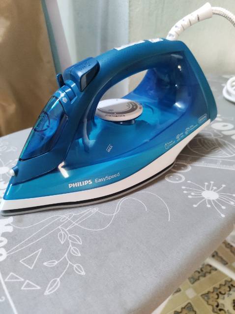 Vừa ủi xong một mẻ. Ủi nhanh thẳng, đế ko dính. Giá hợp lý, giao hàng nhanh.