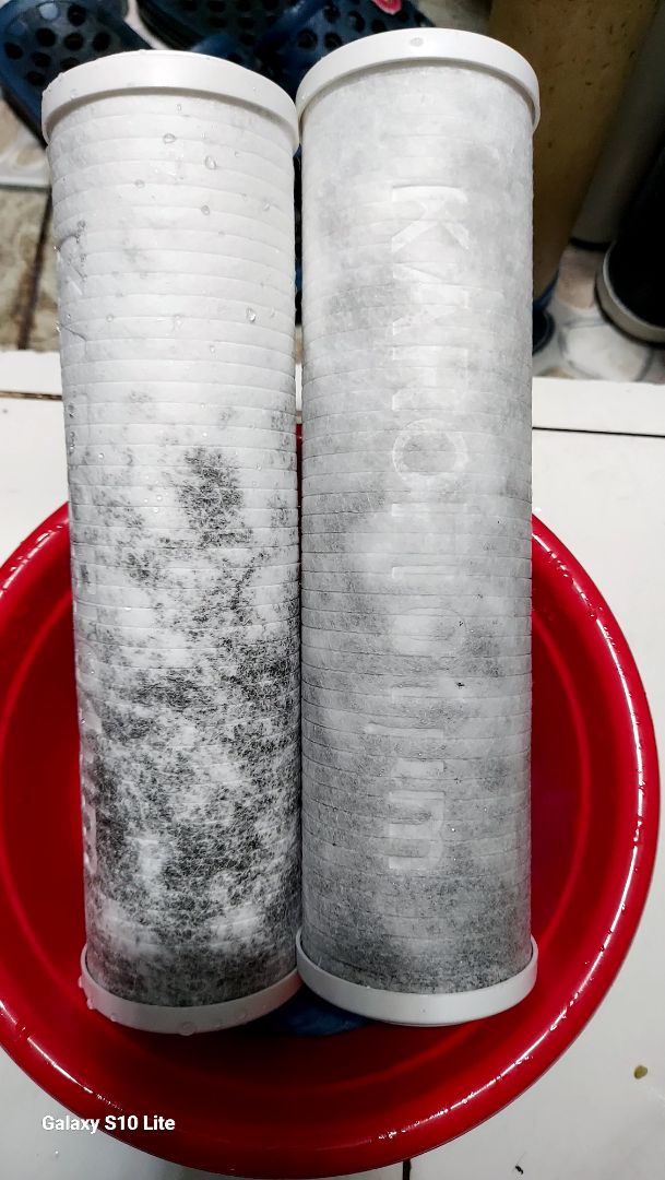 Hàng kém chất lượng,mới thay lọc đươc 5p lỏi lọc ra chất bẩn đen như thấ này