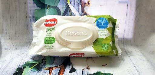 Đóng gói cẩn thận ,giao hàng nhanh ,khăn giấy sử dụng mềm và tốt