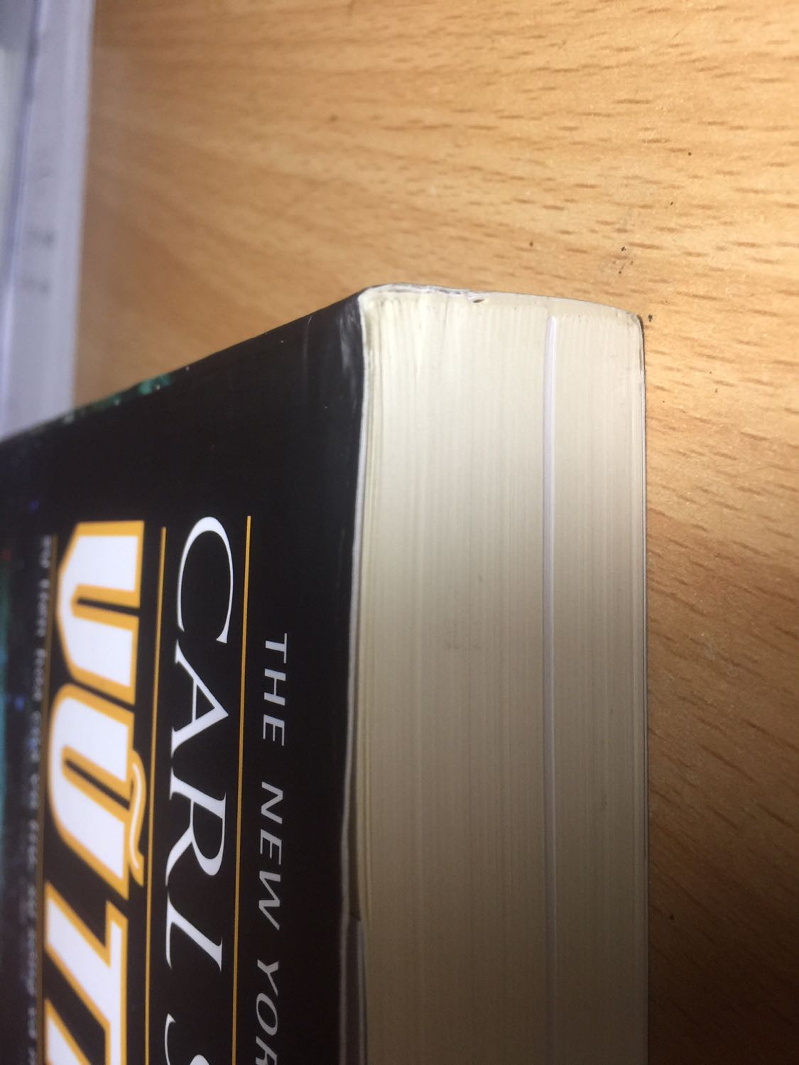 Giao hàng nhanh nhưng phần gáy sách phía trên trong quá trình vận chuyển đã bị rách. Còn về chất lượng sách thì không có gì phải bàn rất xịn luôn. Mong rằng Tiki lần sau sẽ cẩn thận hơn trong quá trình vận chuyển ạ. Mình nhìn sách như vậy mình xót lắm !!!