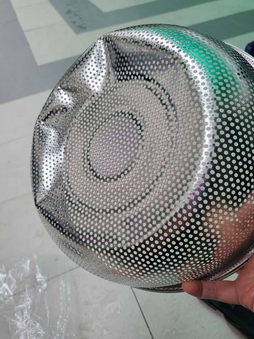 cần trả lại gấp, đặt rổ inox có chân 122k mà giao rổ móp méo mỏng dánh như  hàng bỏ đi vay cần trả lại gấp, đặt rổ inox có chân 122k mà giao rổ móp méo mỏng dánh như  hàng bỏ đi vay