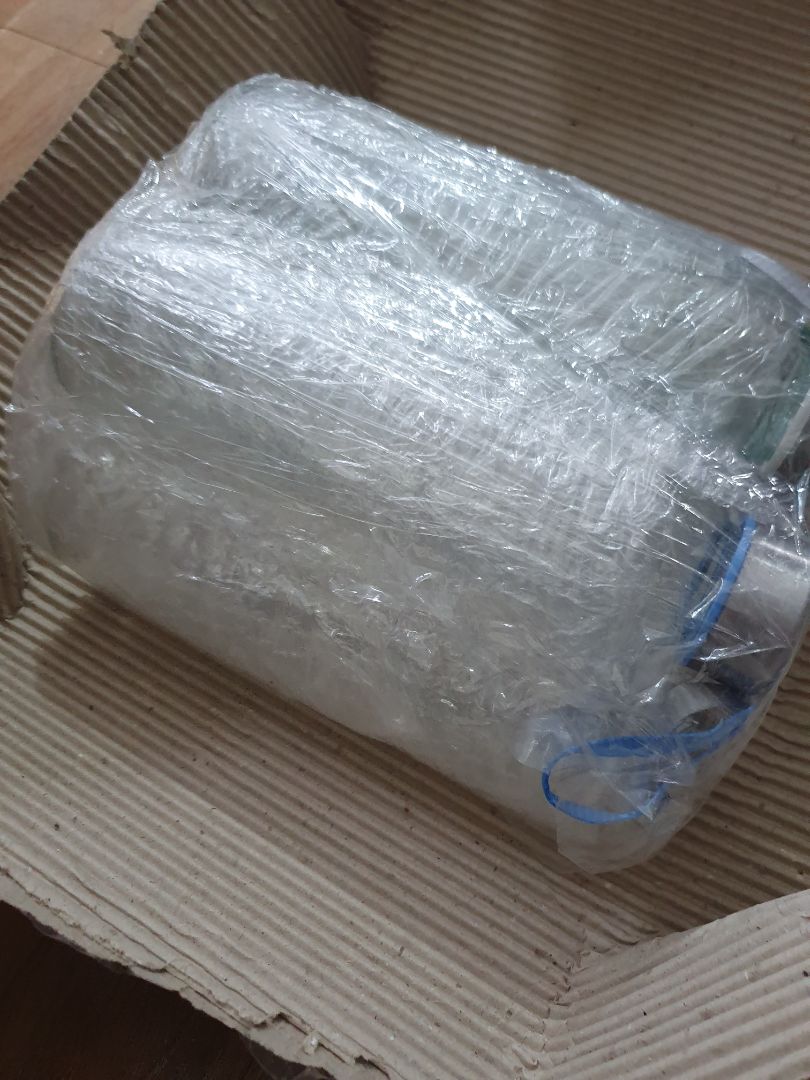 Hàng hóa được đóng gói kỷ lưỡng. Rất hài lòng. Cho khách hàng cảm giác được trân trọng.
Xin cãm ơn