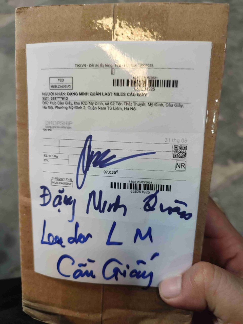 tốt, chất lượng đảm bảo,  một trong số ít những shop mình tin tưởng trên Tiki. mọi người yên tâm về chất lượng nhé. Điểm cộng nữa là giá thành sản phẩm ko hề đắt, mình hài lòng về sản phẩm này.
chia sẻ thêm mình là nhân viên của Tiki ( quản lý bộ phận giao hàng kho Cầu Giấy) .