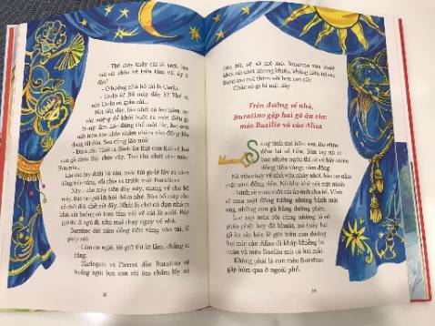 Cuốn sách đẹp. Bìa cứng, giấy giày. Các tranh minh họa đều có màu và sống động. Theo như mẹ mình kể thì đây là truyện cổ tích của tác giả Nga viết phóng tác từ truyện Pinocchio, cũng về cuộc phiêu lưu của cậu bé người gỗ. Cốt truyện thú vị và phù hợp với mọi lứa tuổi.